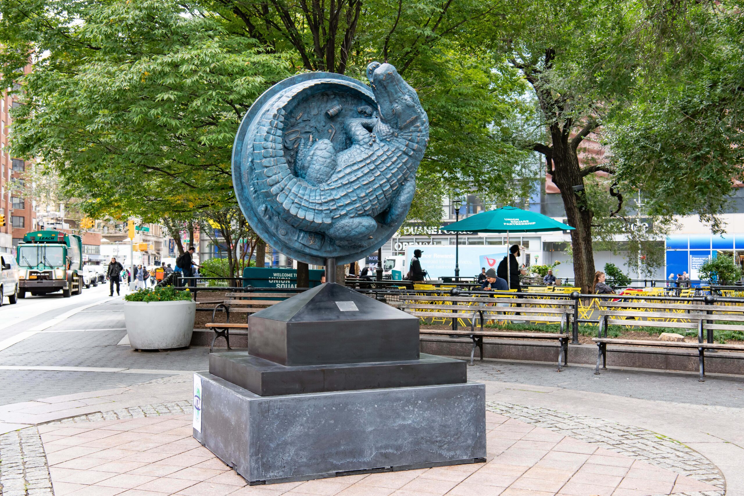 Alexander Klingspor - NYC Legend Monumental Bronze Sculpture